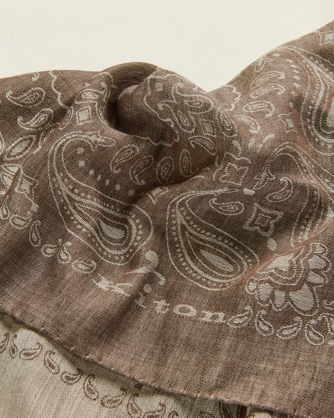 SCARF WITH PAISLEY PATTERN BROWN IN WOOL, LINEN, SILK AND CASHMERE - Image 3